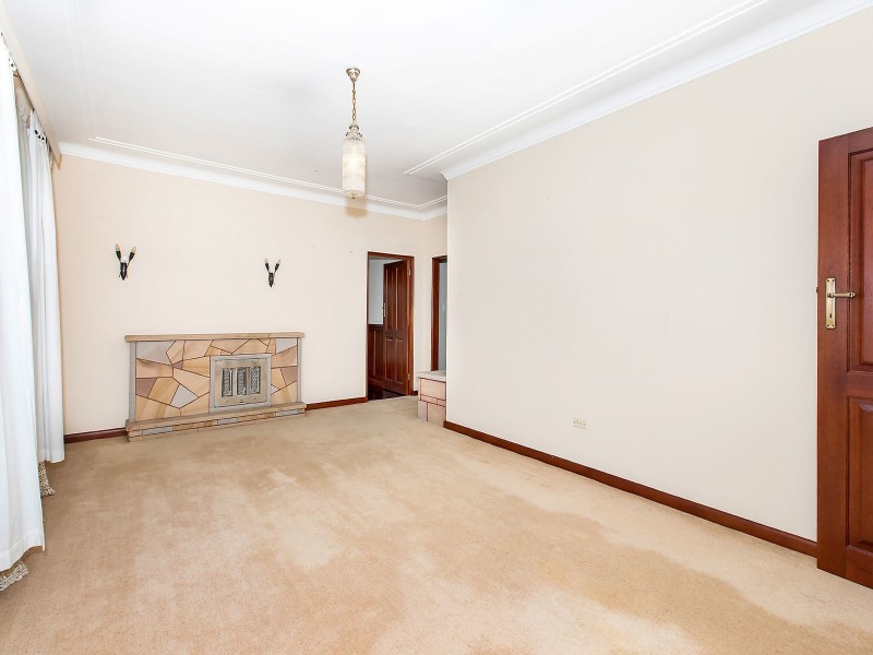 1A Wadsley Crescent, Connells Point NSW 2221