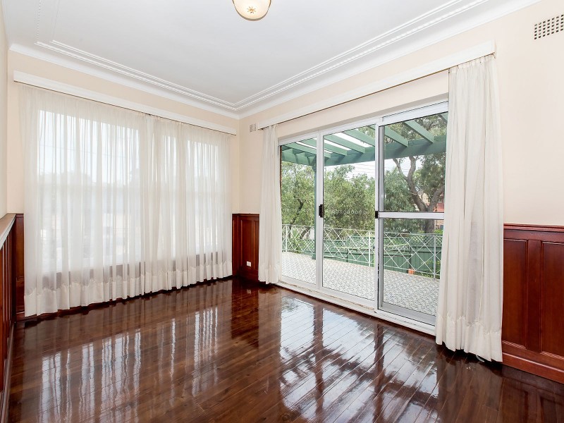 1A Wadsley Crescent, Connells Point NSW 2221
