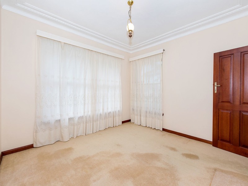 1A Wadsley Crescent, Connells Point NSW 2221