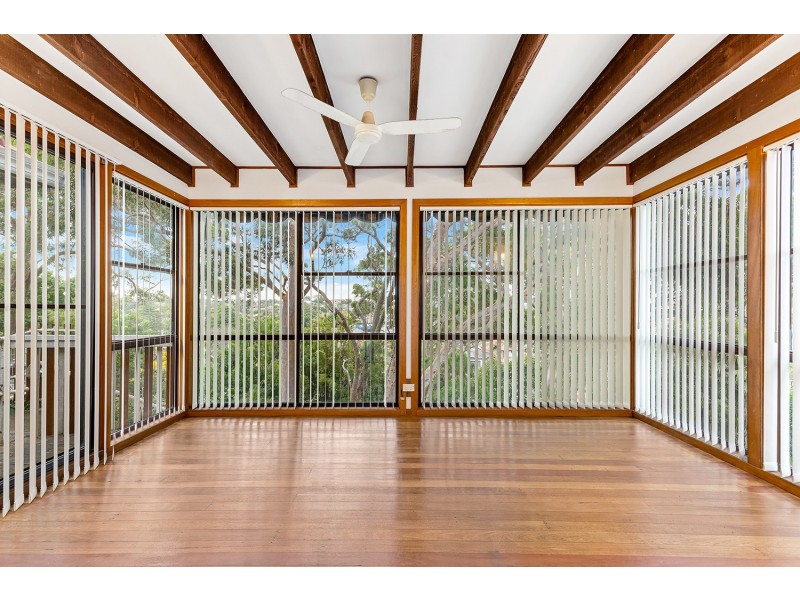 9 Gnarbo Avenue, Carss Park NSW 2221