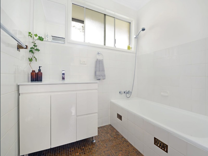 13/48 Flora Street, Roselands NSW 2196