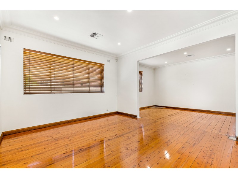 19 General Holmes Drive, Brighton-le-sands NSW 2216