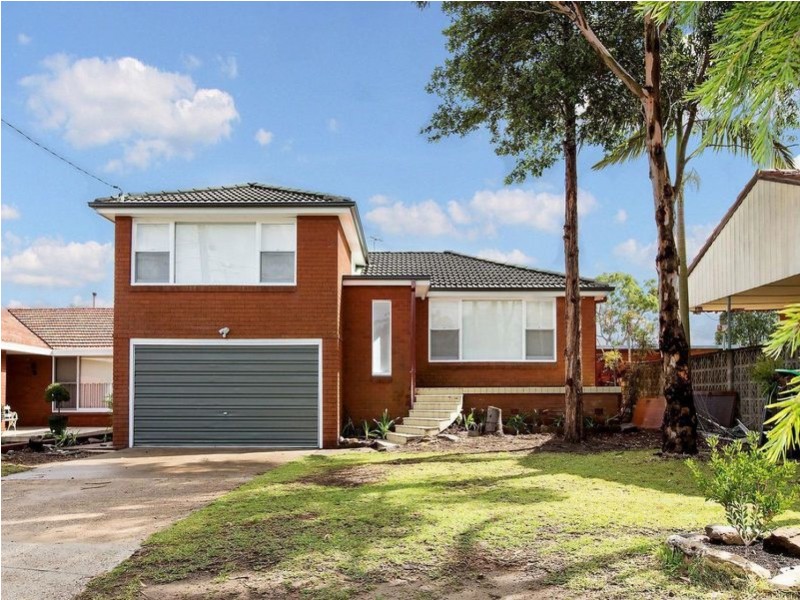 34 Valentia Avenue, Lugarno NSW 2210