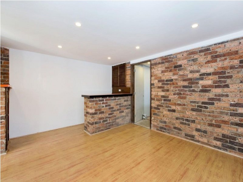 34 Valentia Avenue, Lugarno NSW 2210