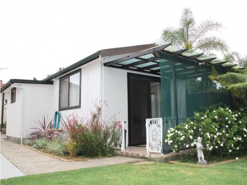 Flat/1 Blair Avenue, East Hills NSW 2213