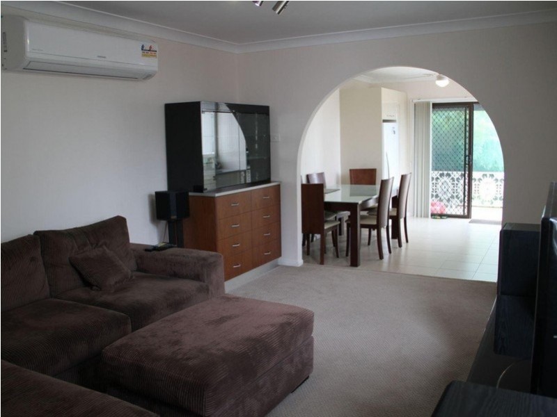 Flat/1 Blair Avenue, East Hills NSW 2213