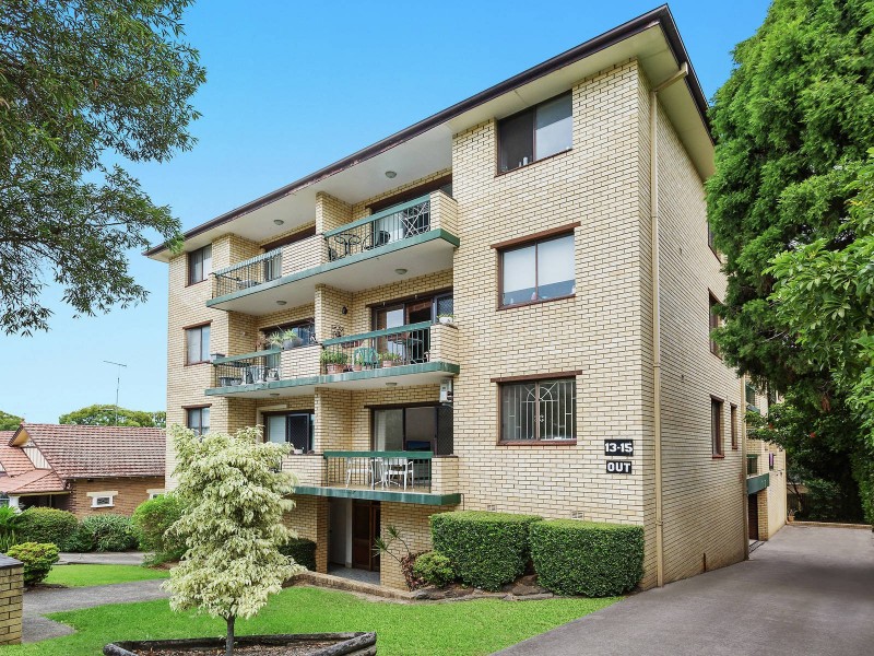 3/13-15 Winchester Street, Carlton NSW 2218