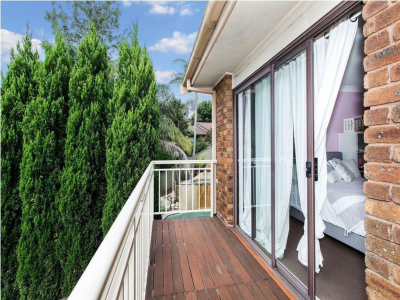 2 Brisbane Street, Illawong NSW 2234