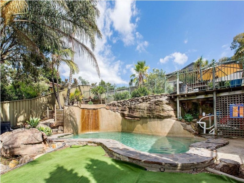 2 Brisbane Street, Illawong NSW 2234