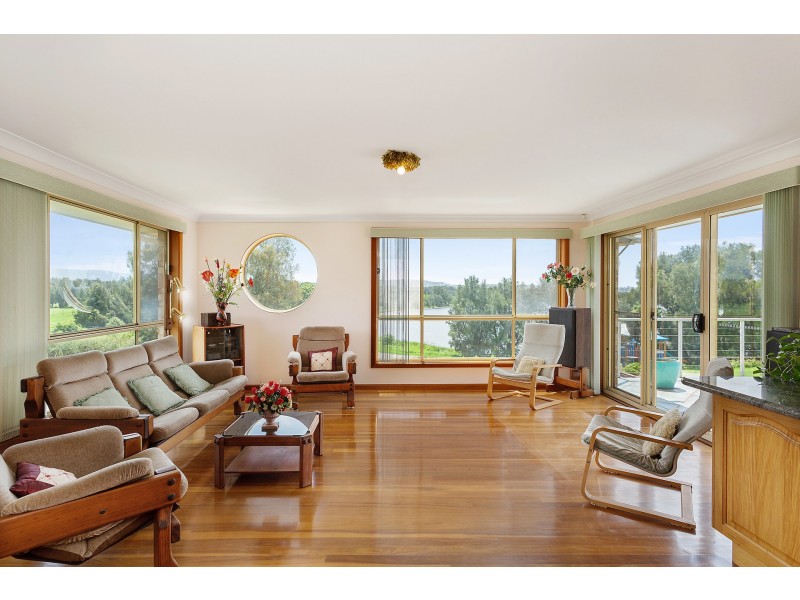 11 Murra Murra Road, Kanahooka NSW 2530