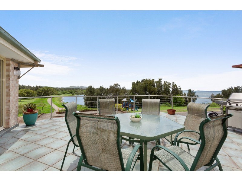 11 Murra Murra Road, Kanahooka NSW 2530