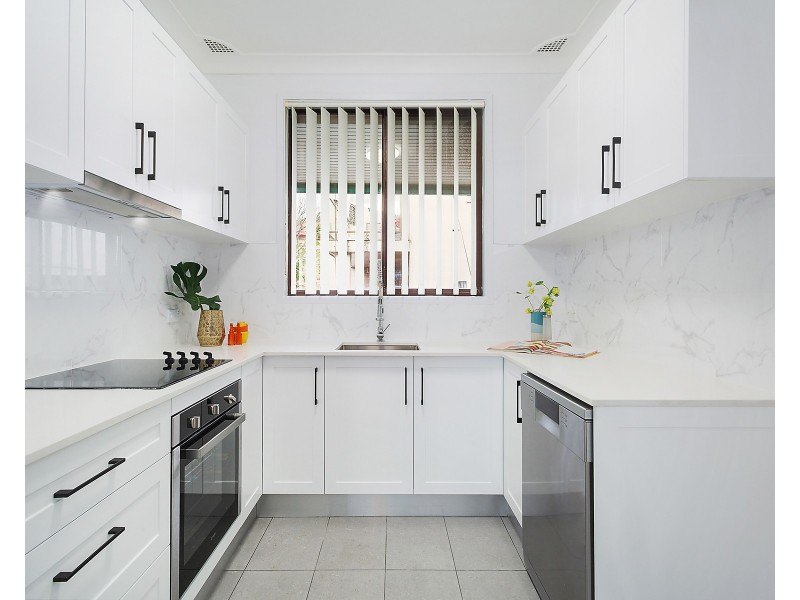 2/11 Beaconsfield Street, Bexley NSW 2207