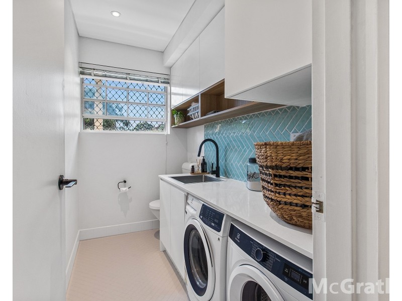 2/10 Hampton Court Road, Carlton NSW 2218