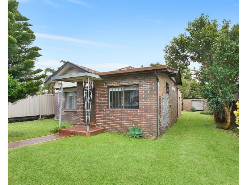 2 Beach Street, Kogarah NSW 2217