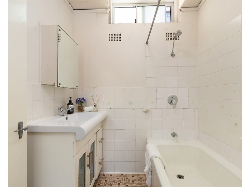 2/27 King Edward Street, Rockdale NSW 2216