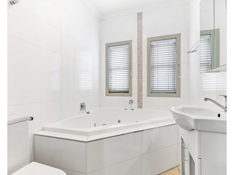 15 Unwin Street, Bexley NSW 2207