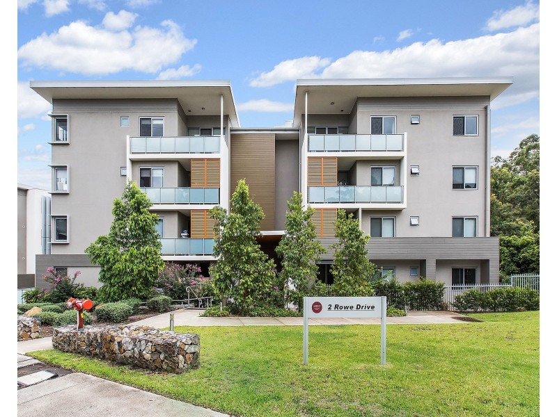 A105/2 Rowe Drive, Potts Hill NSW 2143