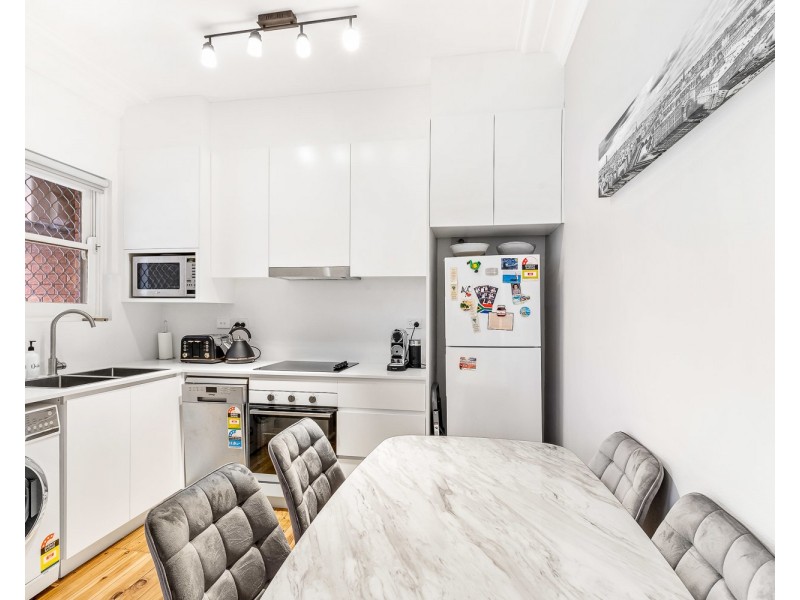 2/148 The Grand Parade, Monterey NSW 2217