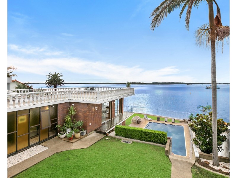 26 Woodlands Road, Taren Point NSW 2229