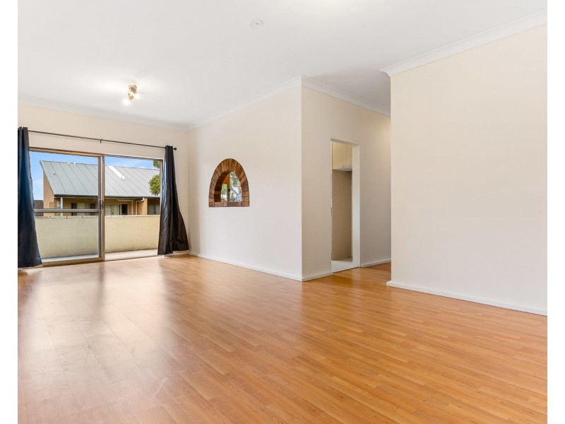 8/8 High Street, Carlton NSW 2218