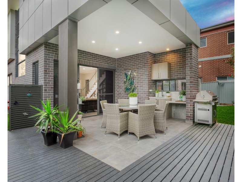 68 Easton Avenue, Sylvania NSW 2224