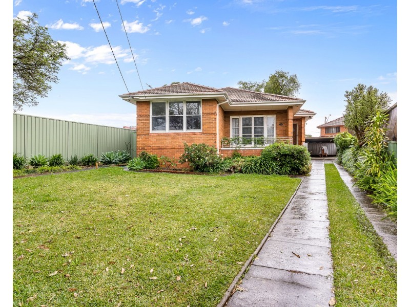 10 Tarrilli Street, Beverly Hills NSW 2209