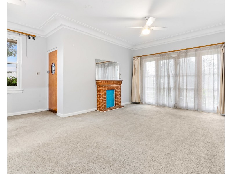 10 Tarrilli Street, Beverly Hills NSW 2209