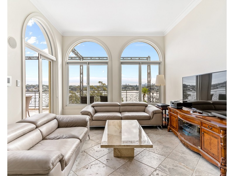15 Ilma Avenue, Kangaroo Point NSW 2224
