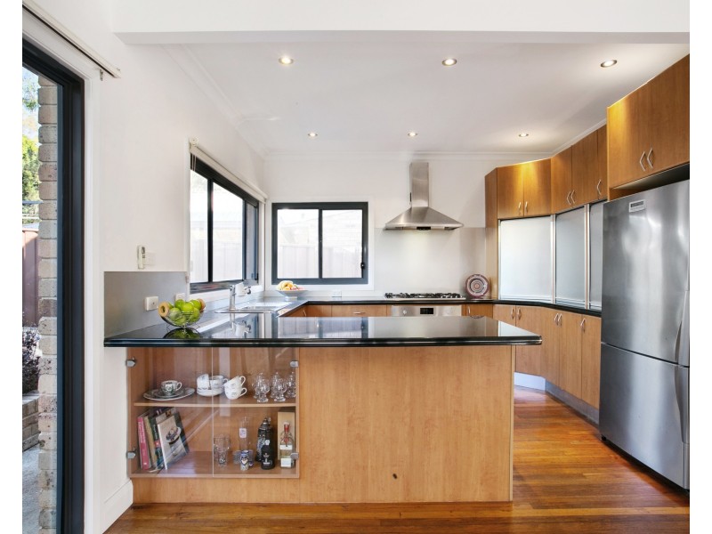 16 Gambier Avenue, Sandy Point NSW 2172
