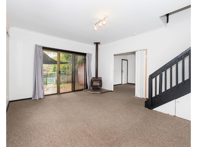 42 Toronto Parade, Sutherland NSW 2232