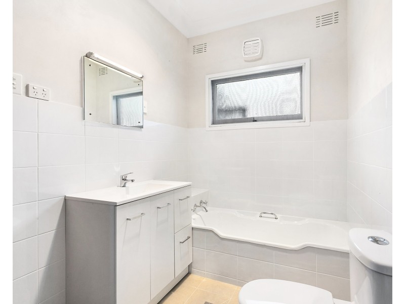 2/23 Robinson Street, Monterey NSW 2217