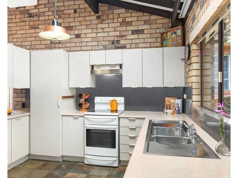 32 Duggan Crescent, Connells Point NSW 2221