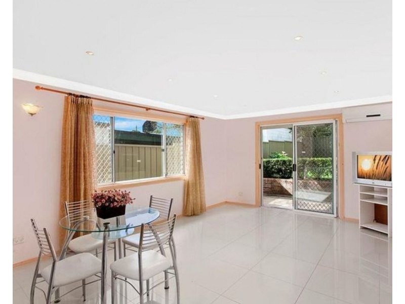 242 Gloucester Road, Hurstville NSW 2220
