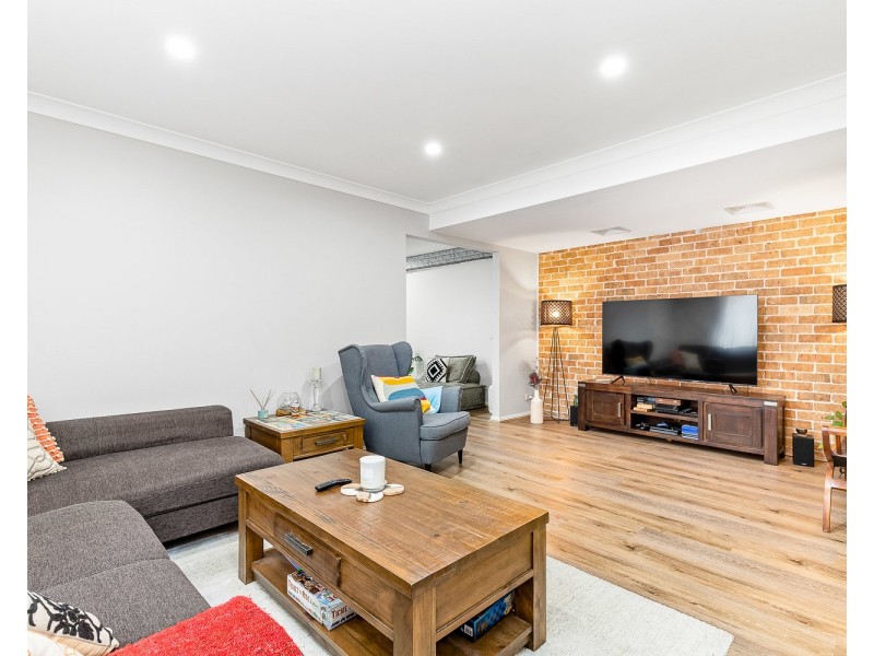 2/10 Raine Road, Padstow NSW 2211