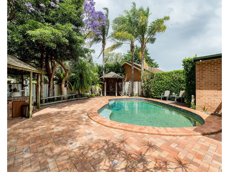 4 Thomas Street, Hurstville NSW 2220