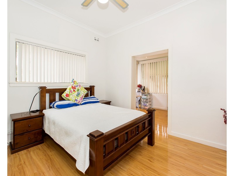 4 Thomas Street, Hurstville NSW 2220