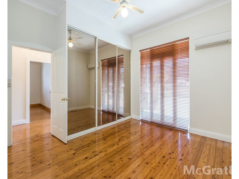 4 Carlton Crescent, Kogarah Bay NSW 2217