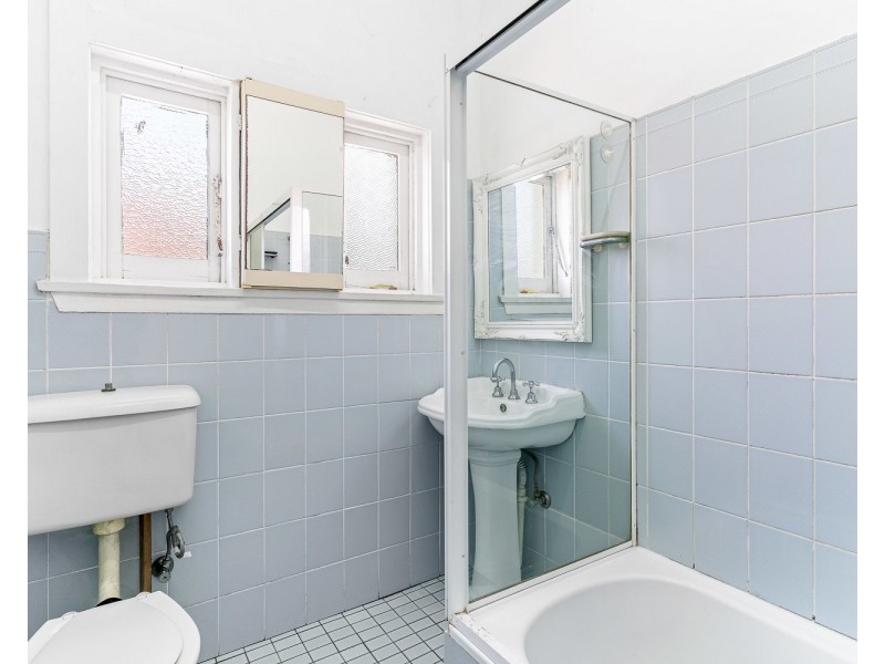 84 Wolli Avenue, Earlwood NSW 2206