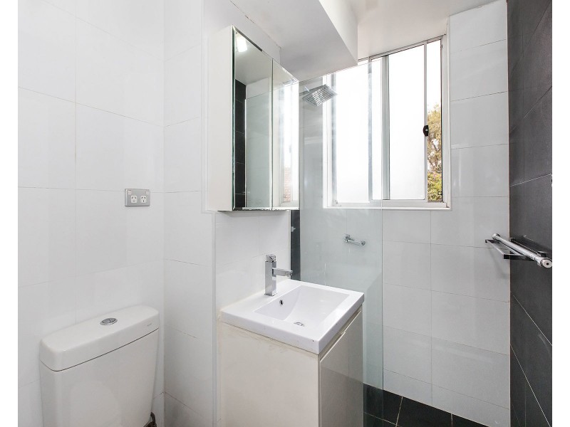 4/229 King Georges Road, Roselands NSW 2196