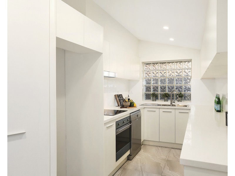 16 Lakeside Avenue, Monterey NSW 2217