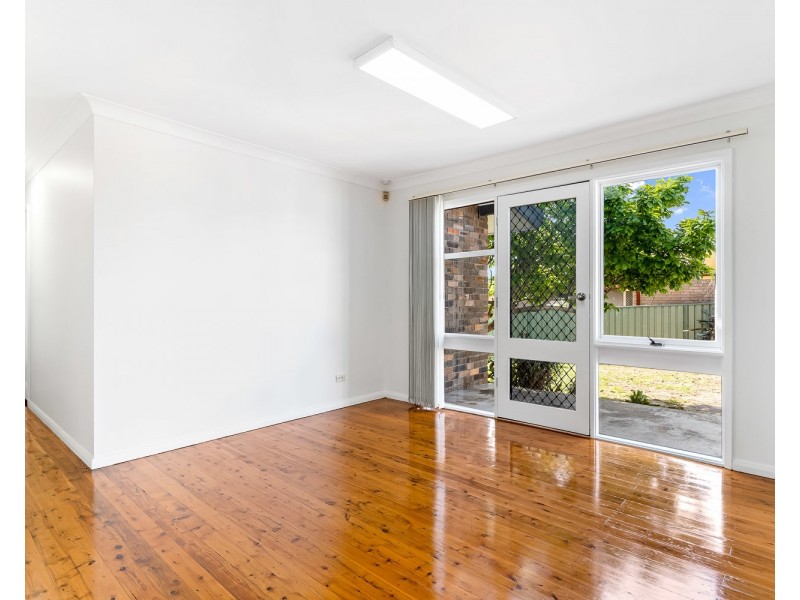 5 Napier Avenue, Lurnea NSW 2170