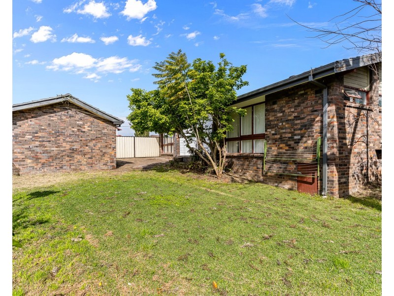 5 Napier Avenue, Lurnea NSW 2170