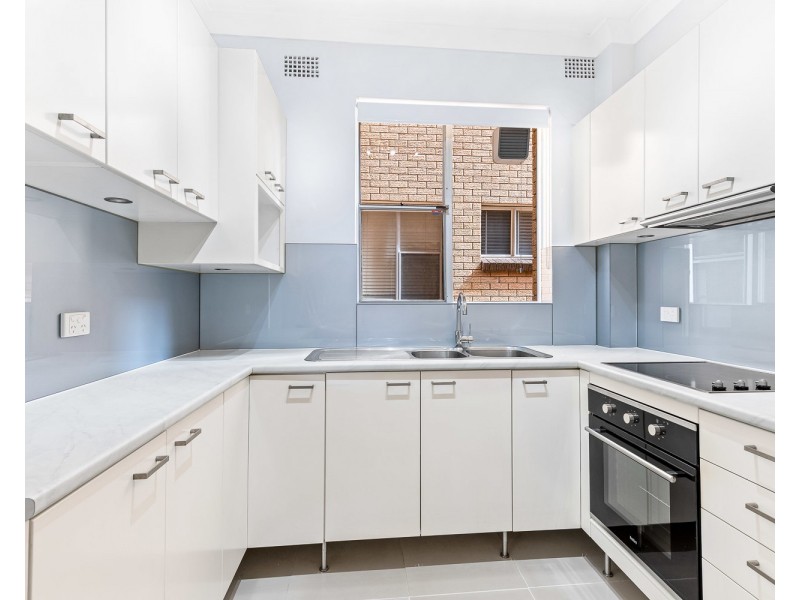 2/24 Trafalgar Street, Brighton-le-sands NSW 2216