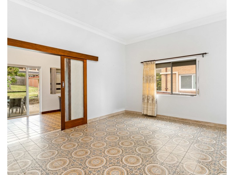 12 Hurstville Road, Hurstville NSW 2220