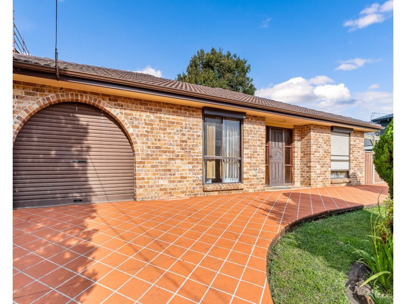 3 Karen Avenue, Picnic Point NSW 2213