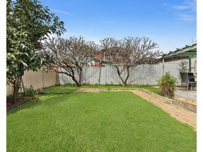 12 Shorter Avenue, Beverly Hills NSW 2209
