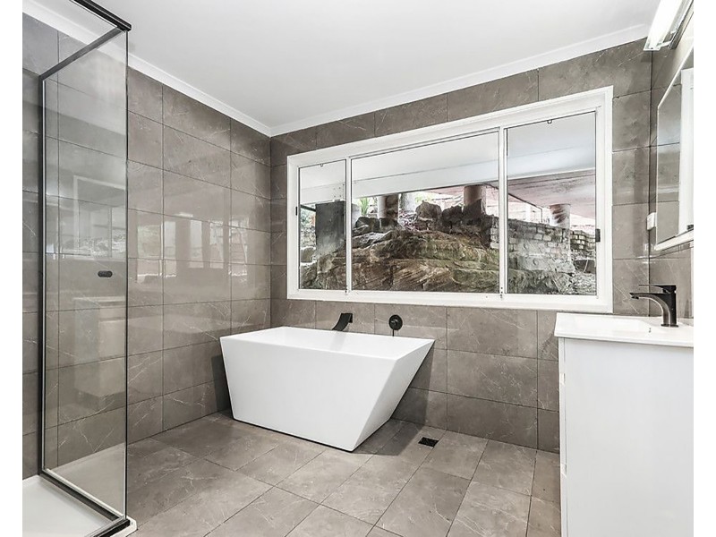 37 Grandview Crescent, Lugarno NSW 2210