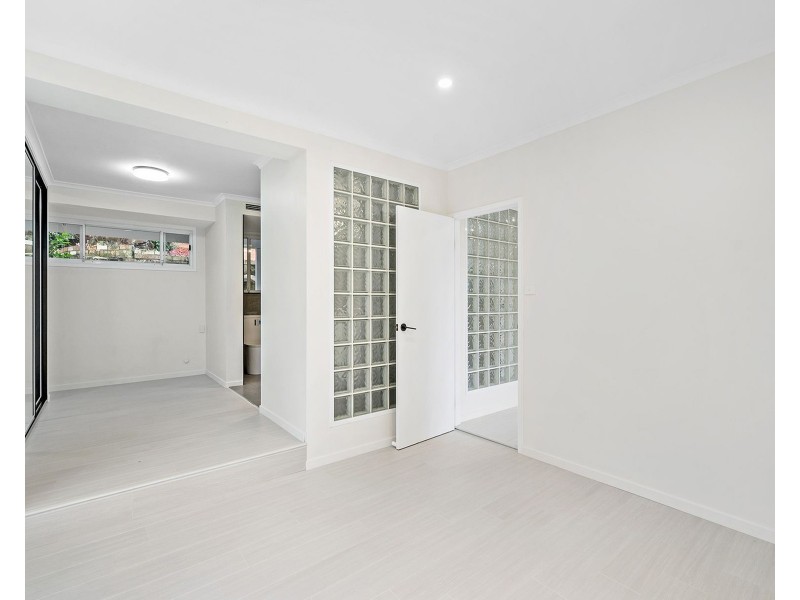 37 Grandview Crescent, Lugarno NSW 2210