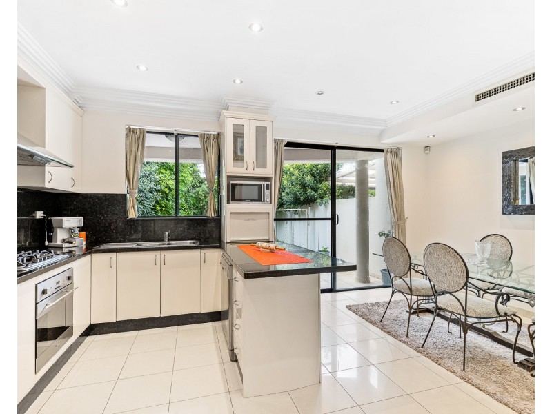 31A General Holmes Drive, Brighton-le-sands NSW 2216