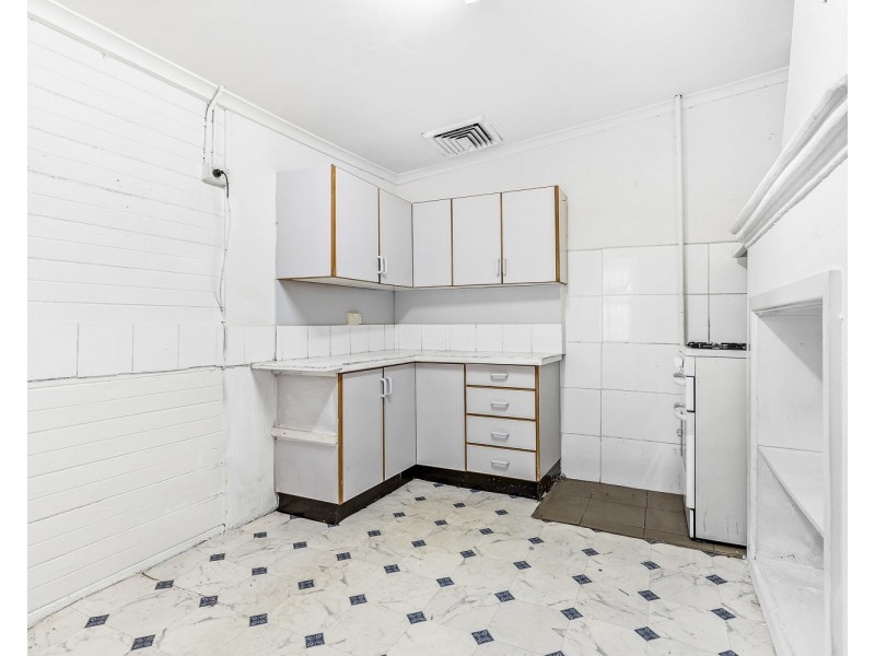 4 Gibbes Street, Banksia NSW 2216